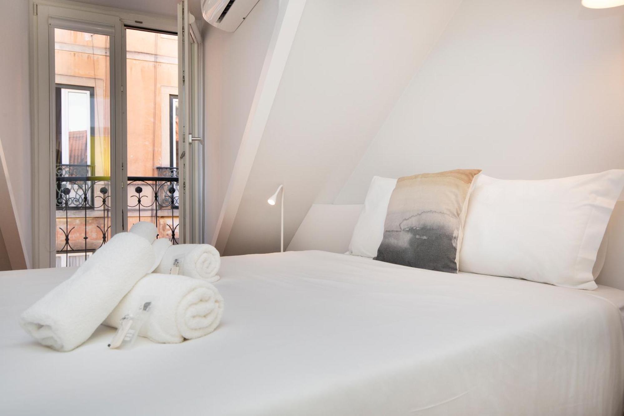 Live Like A Local @ Casa Da Esquina - Wifi & A/C Appartement Lissabon Buitenkant foto