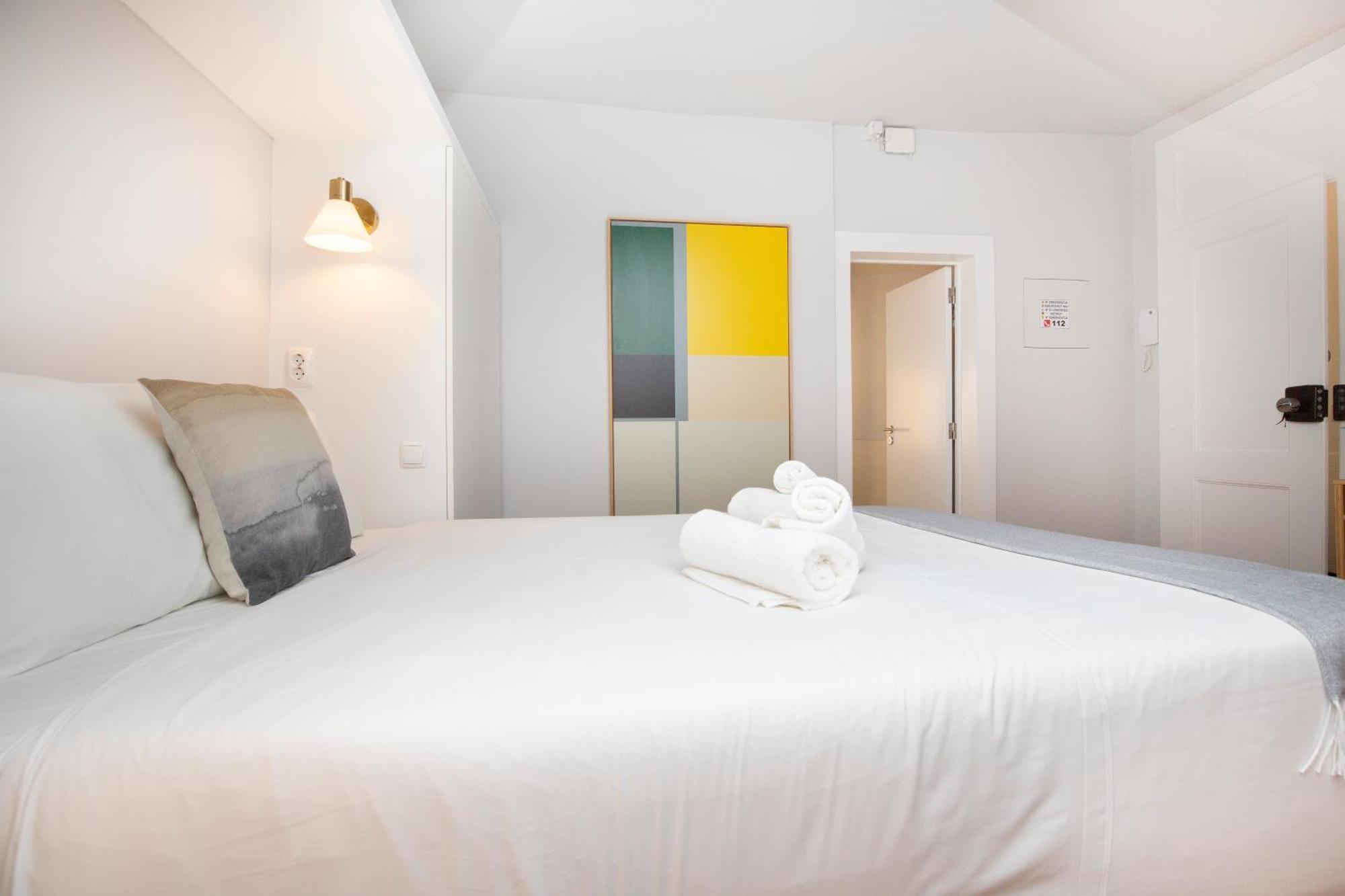 Live Like A Local @ Casa Da Esquina - Wifi & A/C Appartement Lissabon Buitenkant foto