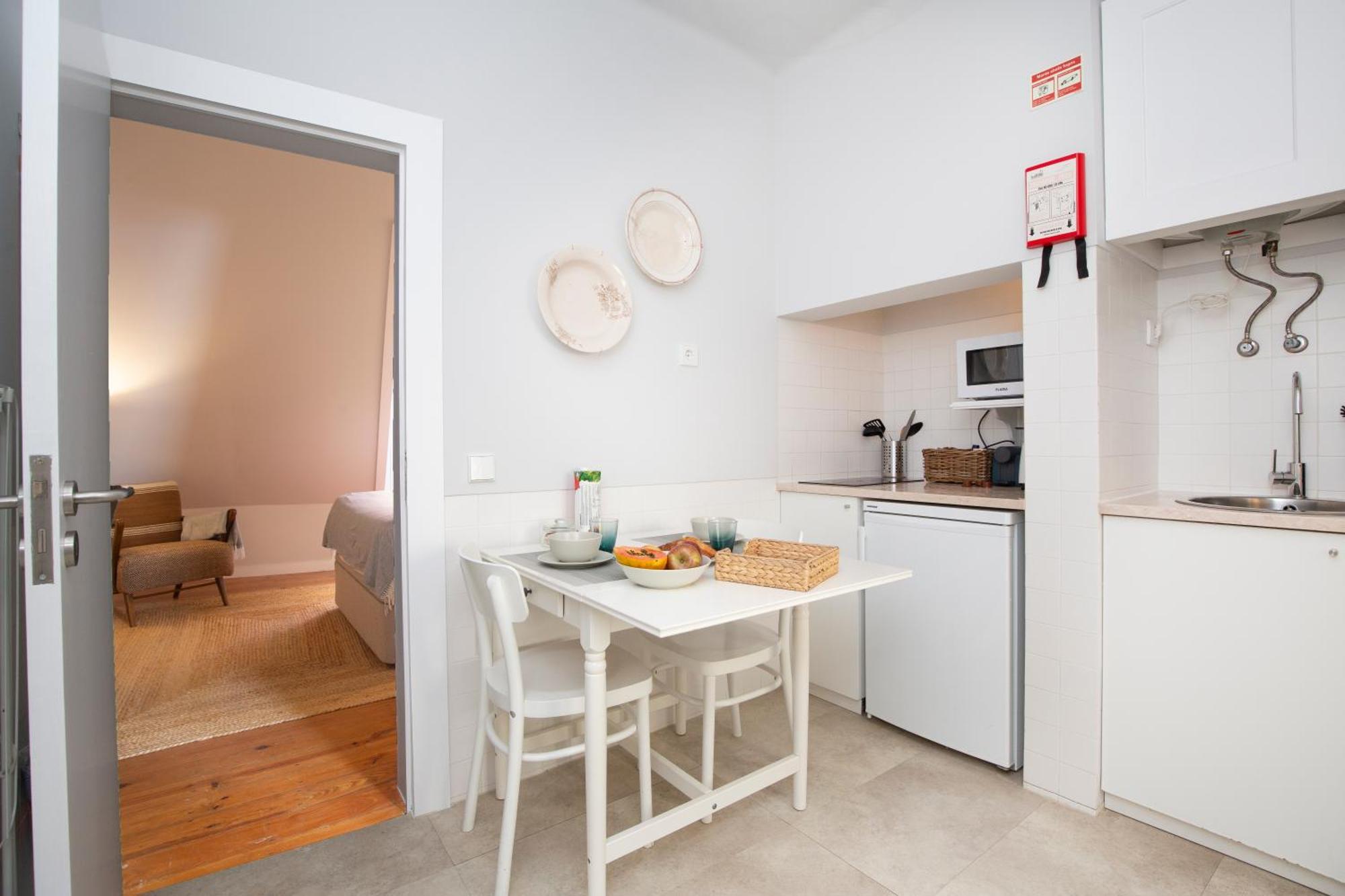 Live Like A Local @ Casa Da Esquina - Wifi & A/C Appartement Lissabon Buitenkant foto
