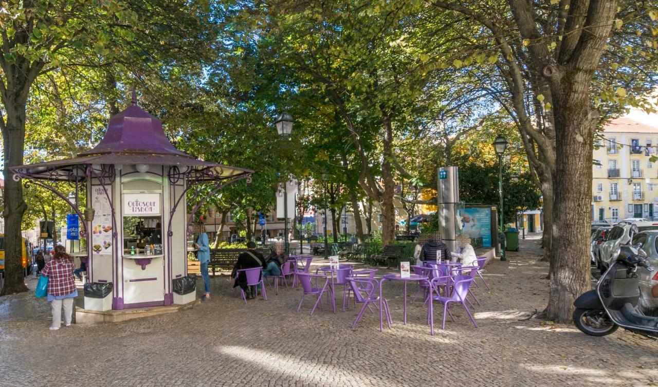 Live Like A Local @ Casa Da Esquina - Wifi & A/C Appartement Lissabon Buitenkant foto